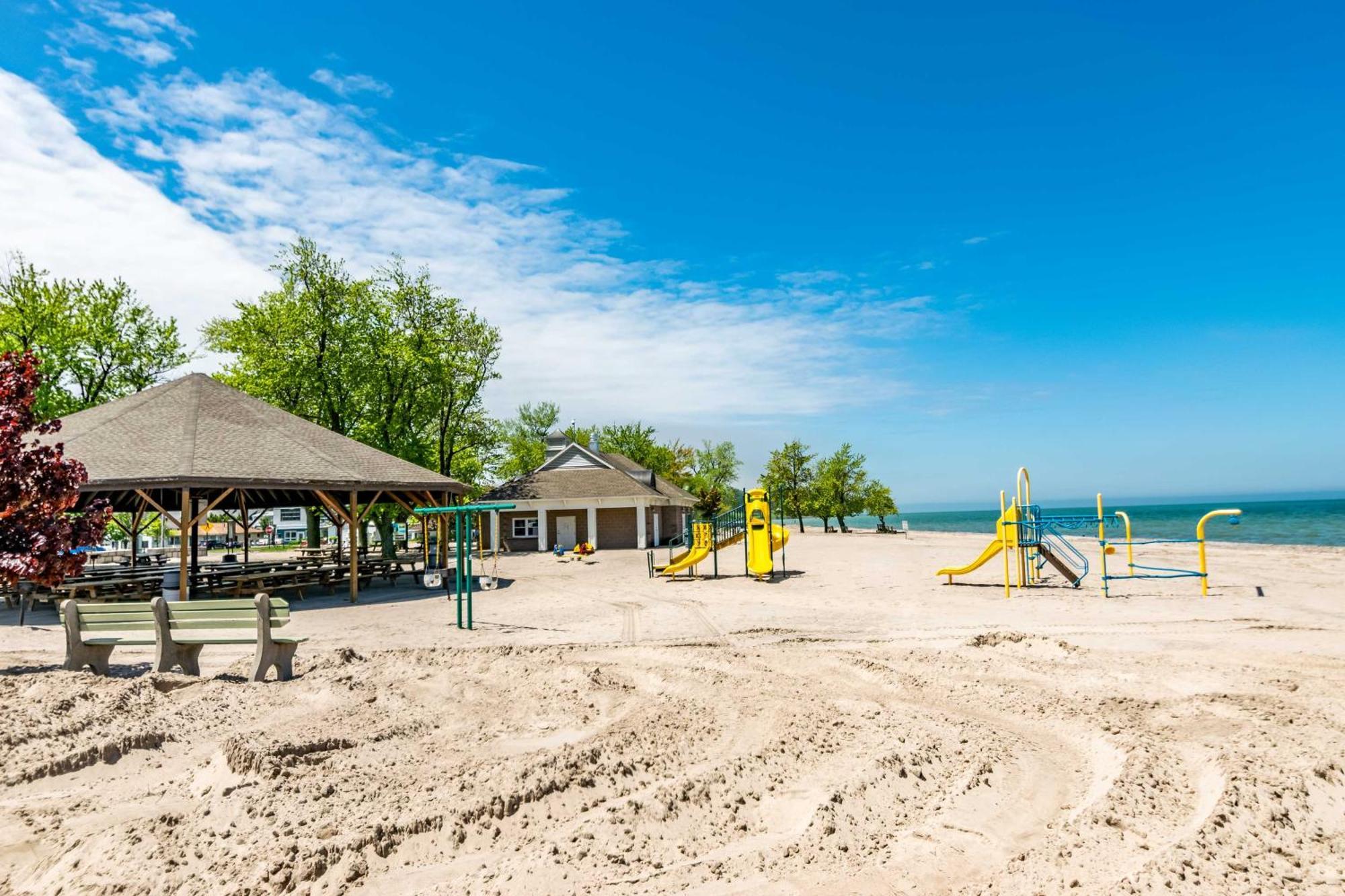 Sodus Point Home - Walkable To Beach! 外观 照片