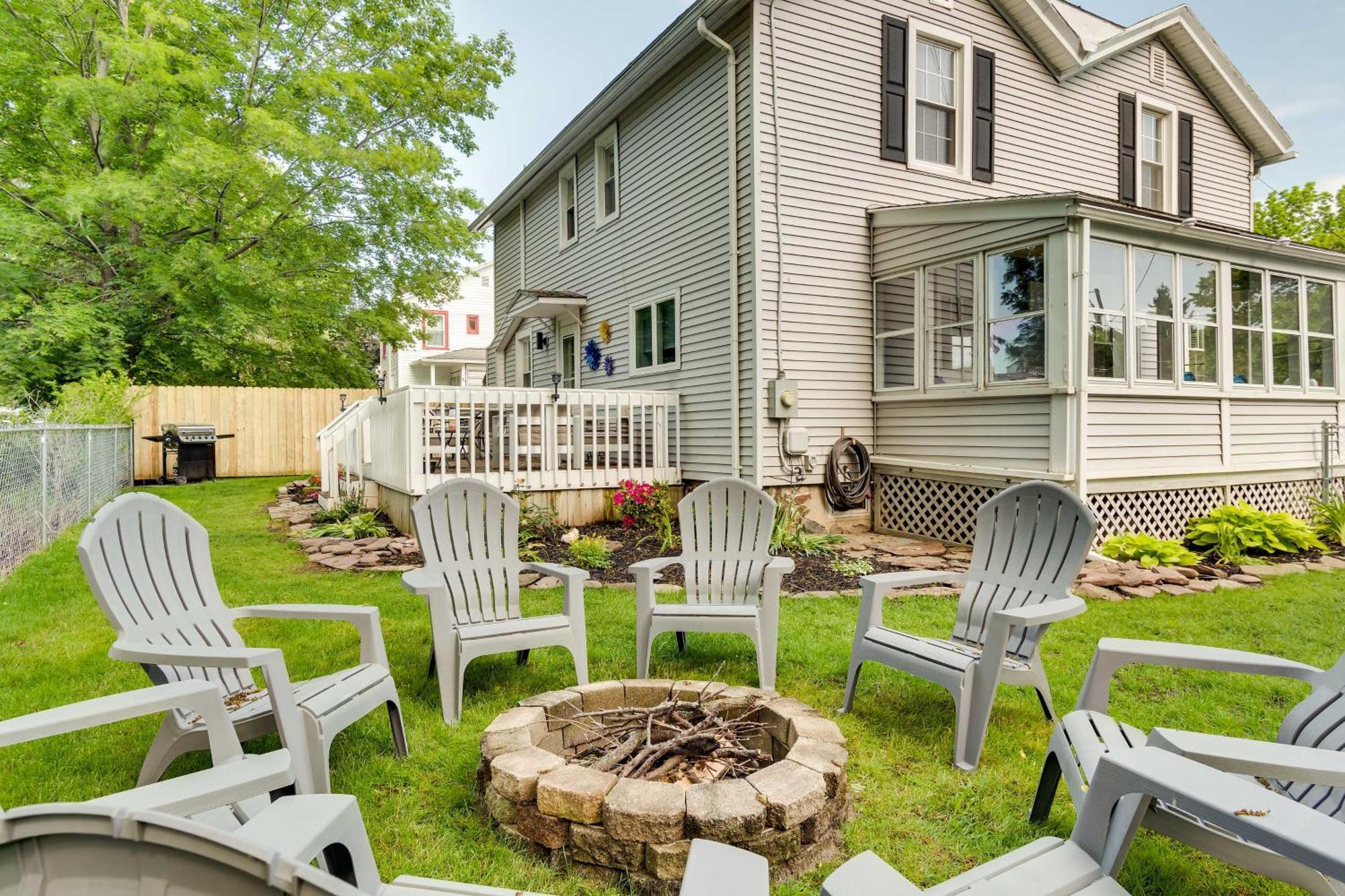 Sodus Point Home - Walkable To Beach! 外观 照片